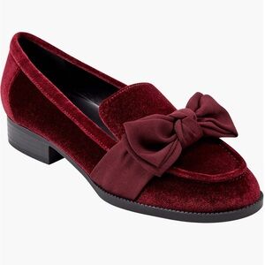 Worn once. Bandalino Dark Red velvet bow loafers. Size 9M